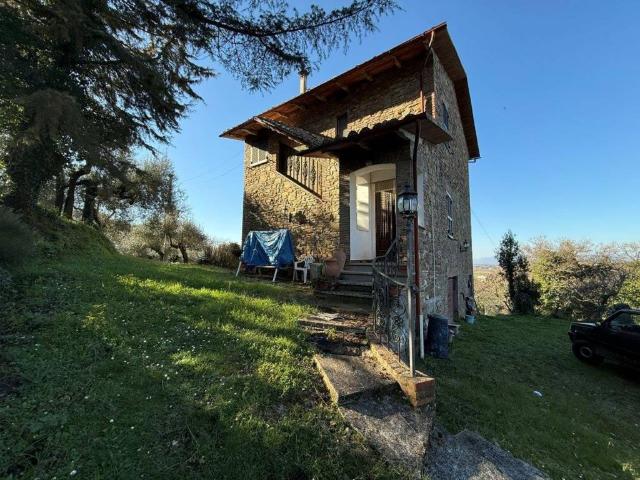 Rustico in vendita a Panicale, Umbria