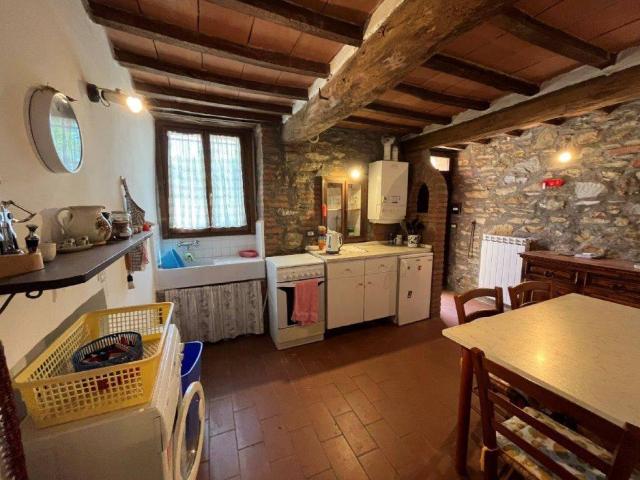 Rustico in vendita a Panicale, Umbria