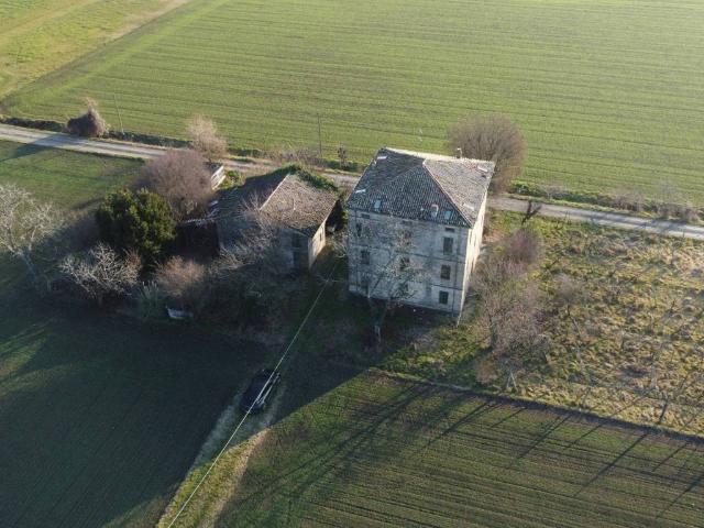 Rustico in vendita a Vigolante, Parma