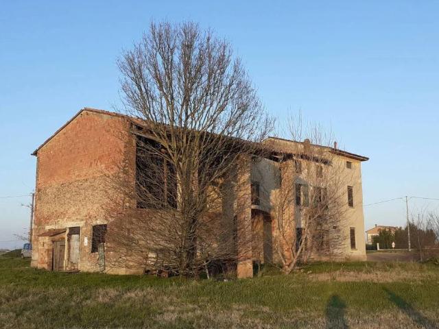 Rustico in vendita a Sorbolo Mezzani, Sorbolo