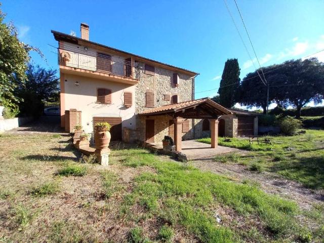 Rustico in vendita a Parrano, Umbria