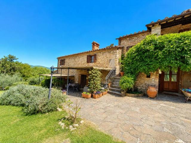 Rustico in vendita a Passignano Sul Trasimeno, Umbria