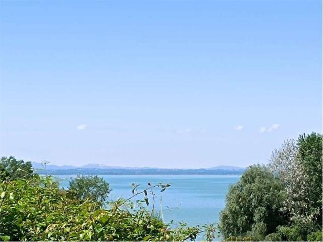 Rustico in vendita a Cerqueto, Passignano Sul Trasimeno
