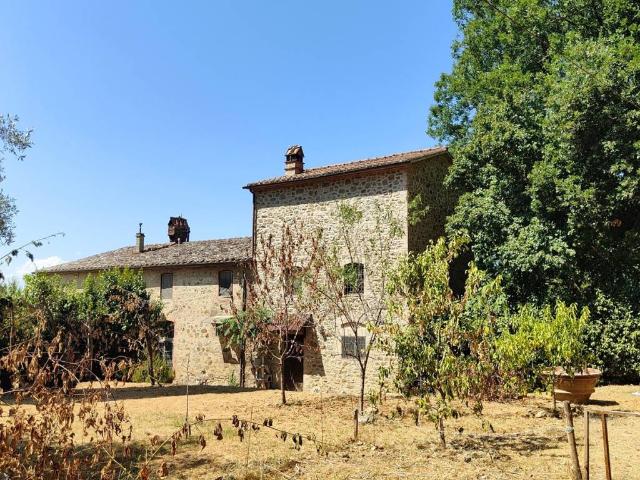 Rustico in vendita a Passignano Sul Trasimeno, Umbria