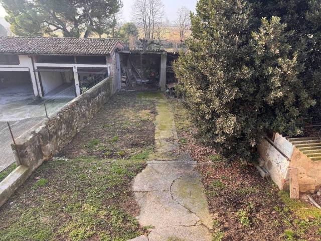 Rustico in vendita a Passirano, Lombardia