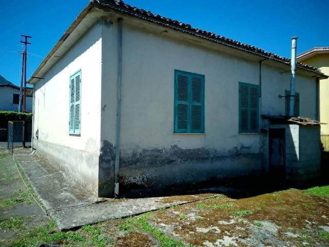 Rustico in vendita a Patrica, Lazio