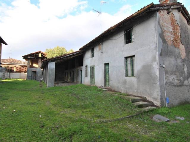 Rustico in vendita a Pavia, Lombardia