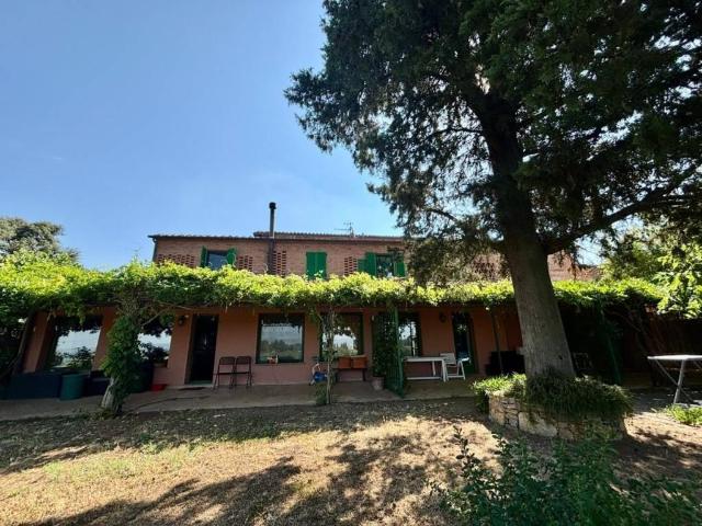 Rustico in vendita a Peccioli, Toscana