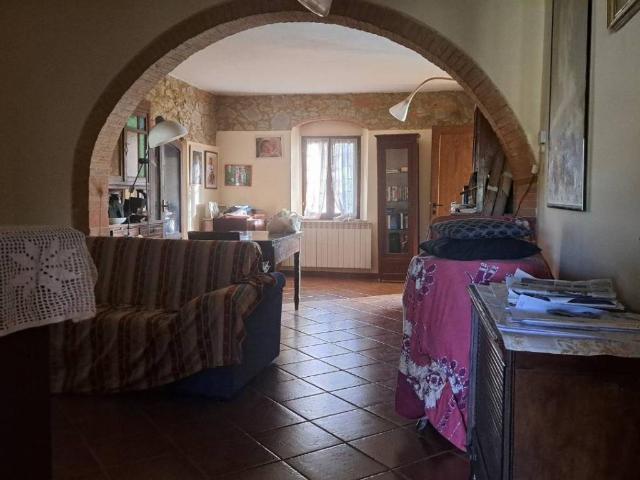 Rustico in vendita a Montecchio, Peccioli