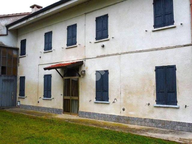Rustico in vendita a Pegognaga, Lombardia