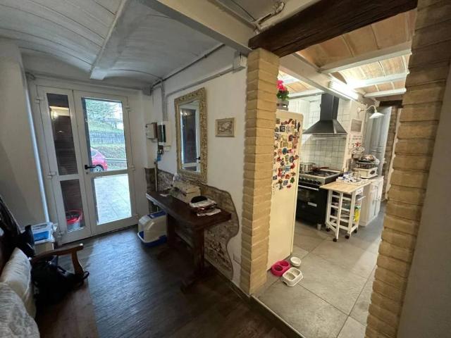 Rustico in vendita a Iggio, Reggio Emilia