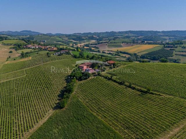 Rustico in vendita a Piemonte, Asti