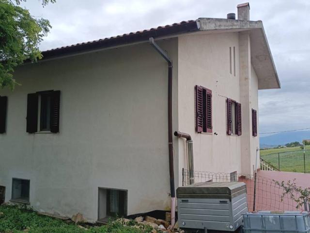 Rustico in vendita a Penne, Abruzzo