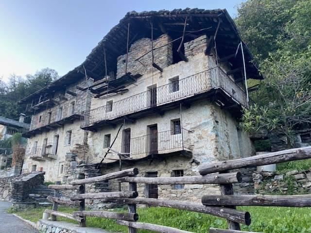 Rustico in vendita a Les Bois-Dessus, Perloz
