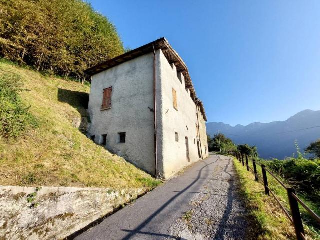 Rustico in vendita a Comunità montana della Valle Sabbia, Pertica Bassa