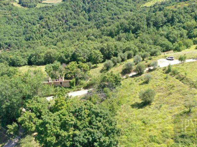Rustico in vendita a Cenerente, Umbria
