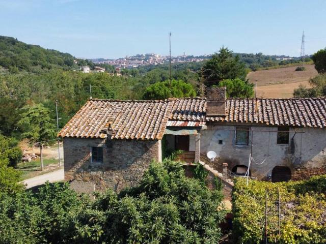 Rustico in vendita a Perugia