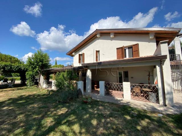 Rustico in vendita a Cenerente, Umbria