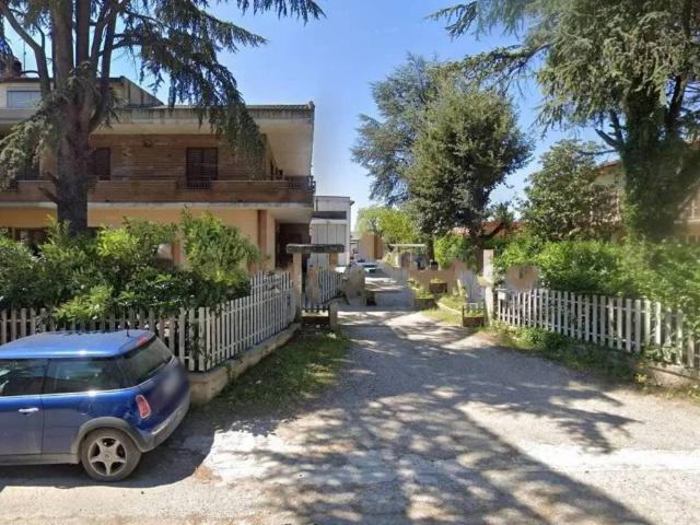 Rustico in vendita a Ponte San Giovanni, Cenerente