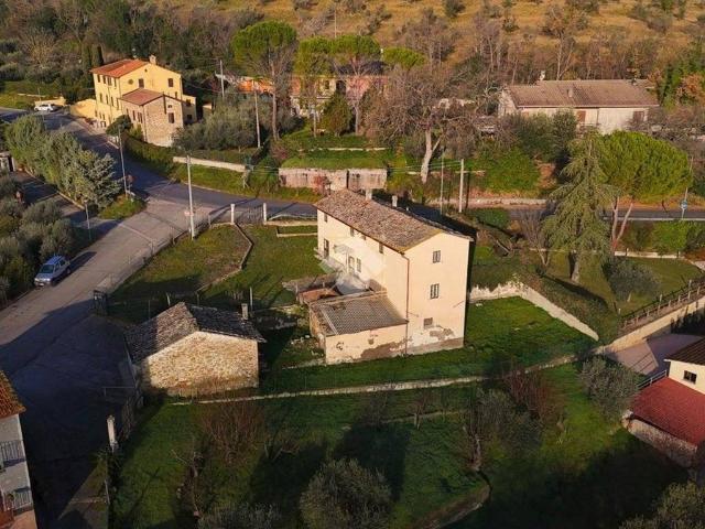 Rustico in vendita a Casaglia, Cenerente