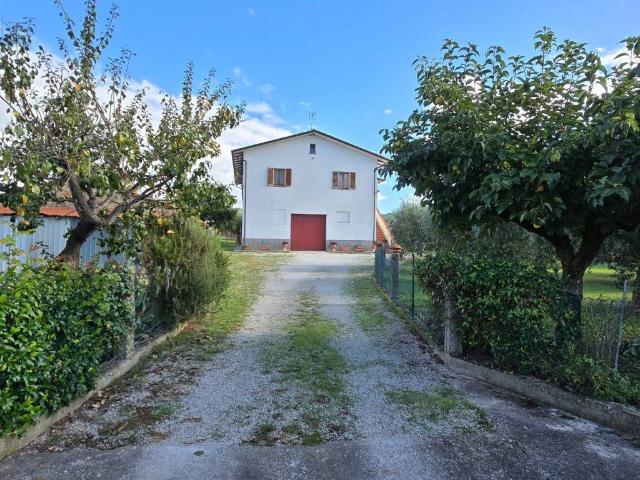 Rustico in vendita a Farneto, Cenerente
