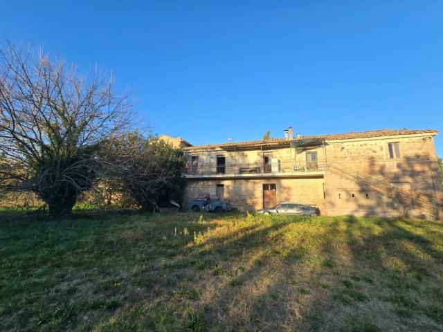 Rustico in vendita a Cenerente, Umbria