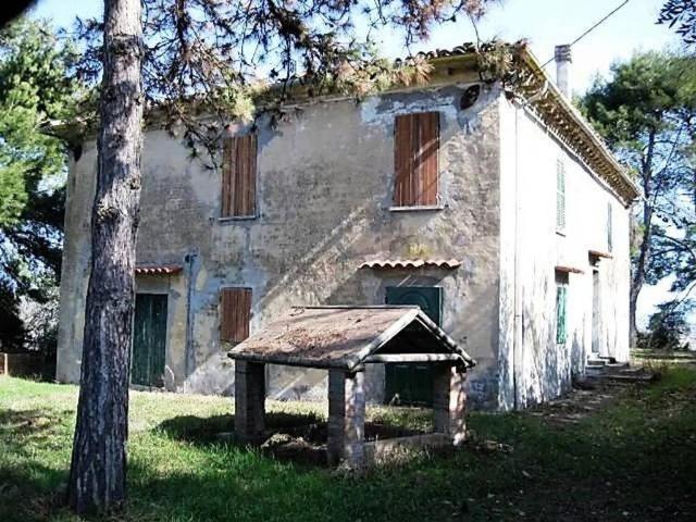 Rustico in vendita a 5 Torri, Pesaro