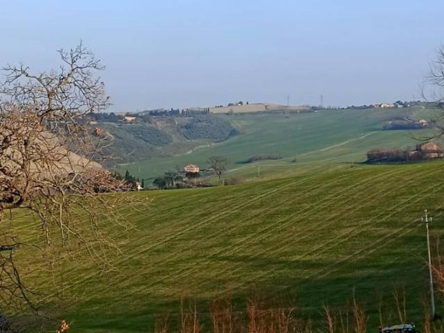 Rustico in vendita a Villa Ceccolini, Pesaro