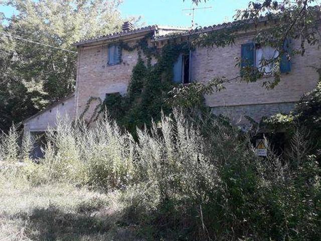 Rustico in vendita a Pesaro, Pesaro E Urbino