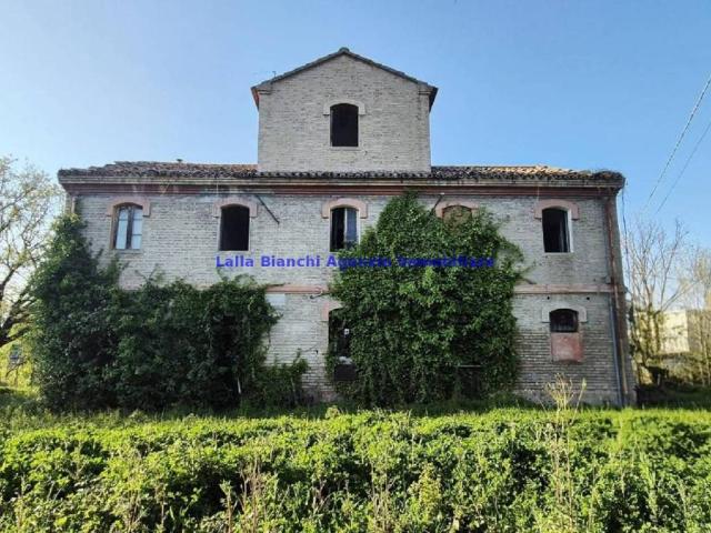 Rustico in vendita a Pian di Dondola, Marche