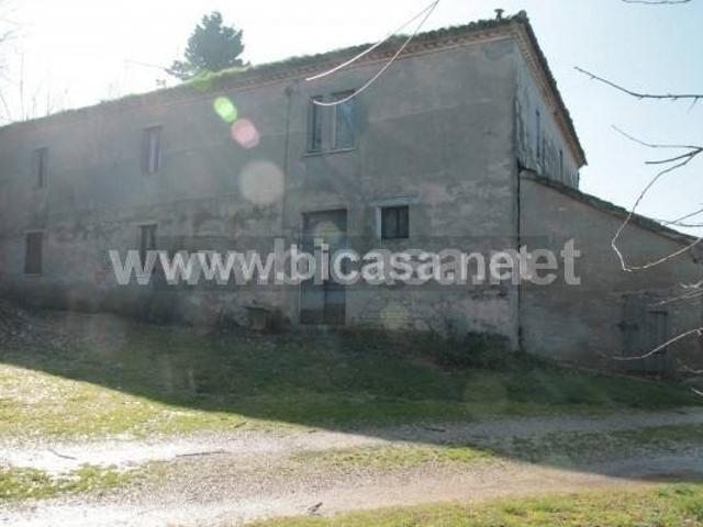 Rustico in vendita a Villa Ceccolini, Pesaro
