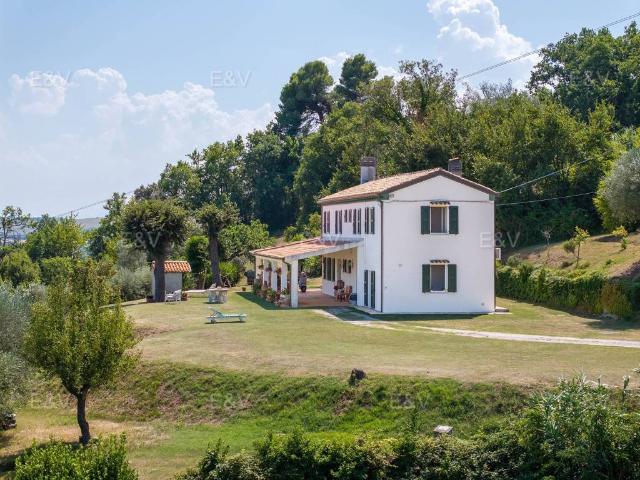 Rustico in vendita a Marche, Pesaro E Urbino