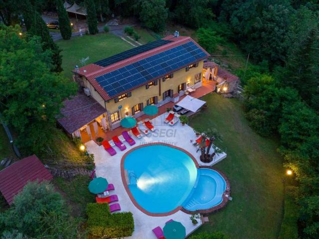 Rustico in vendita a Monsagrati, Pescaglia