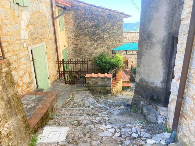 Rustico in vendita a Unione dei comuni Media Valle del Serchio, Pescaglia