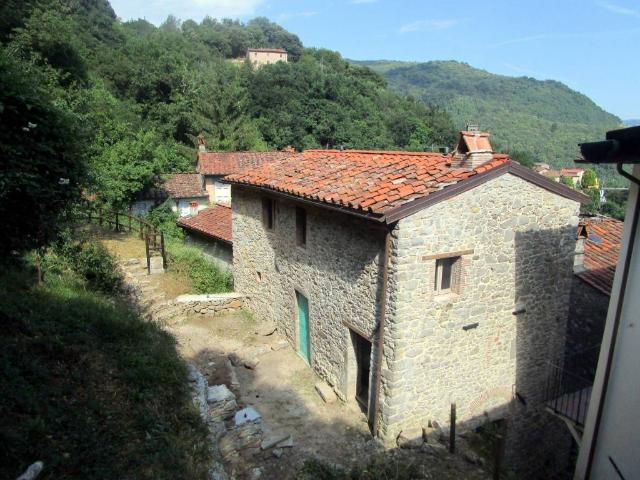 Rustico in vendita a Unione dei comuni Media Valle del Serchio, Pescaglia