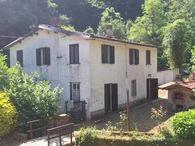 Rustico in vendita a Unione dei comuni Media Valle del Serchio, Pescaglia
