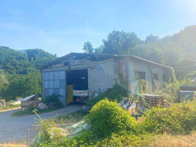 Rustico in vendita a Unione dei comuni Media Valle del Serchio, Pescaglia
