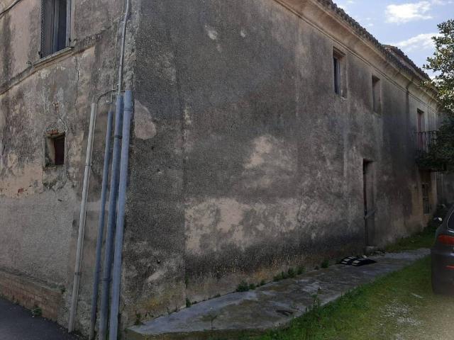 Rustico in vendita a Pescara Colli, Pescara