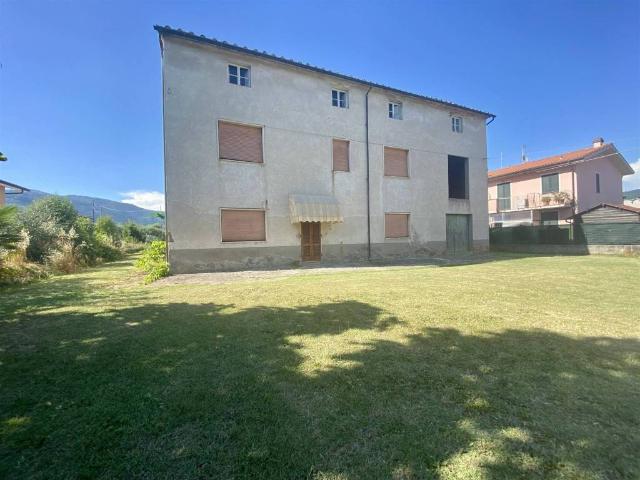 Rustico in vendita a Colle del Lupo, Uzzano E Castello
