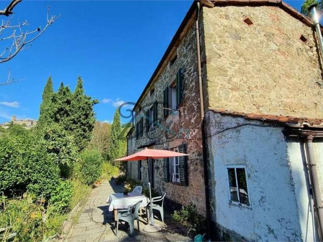 Rustico in vendita a Uzzano E Castello, Toscana