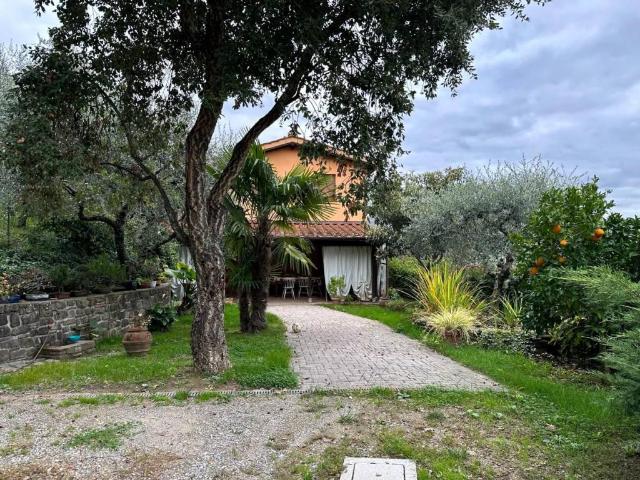 Rustico in vendita a Castelvecchio, Uzzano E Castello