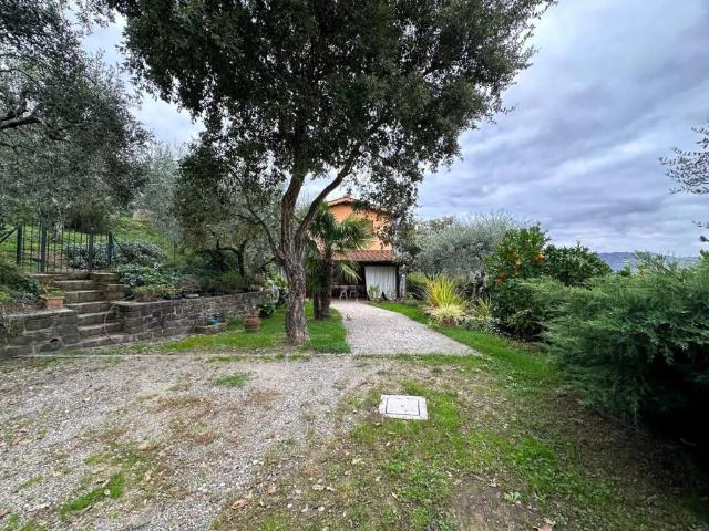 Rustico in vendita a Castelvecchio, Uzzano E Castello