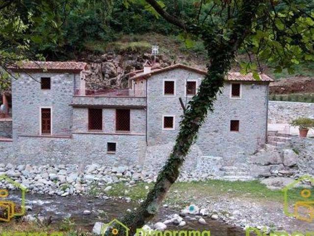 Rustico in vendita a Ponte di Sorana, Uzzano E Castello