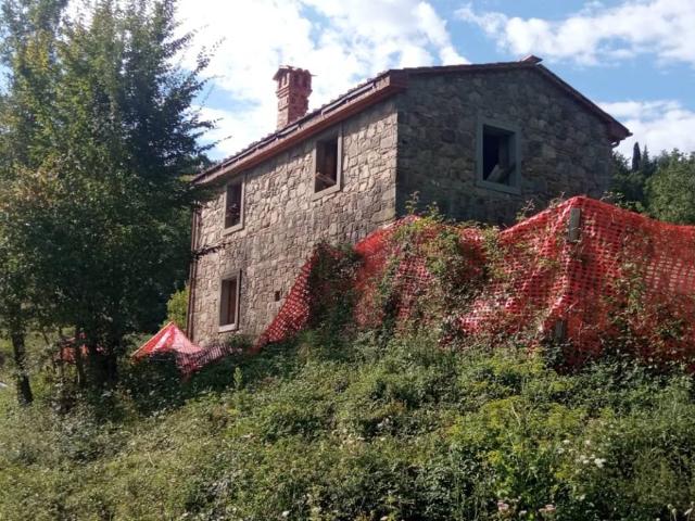 Rustico in vendita a Castelvecchio, Uzzano E Castello