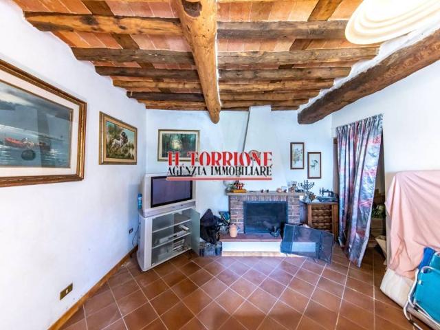 Rustico in vendita a San Lorenzo a Cerreto, Uzzano E Castello