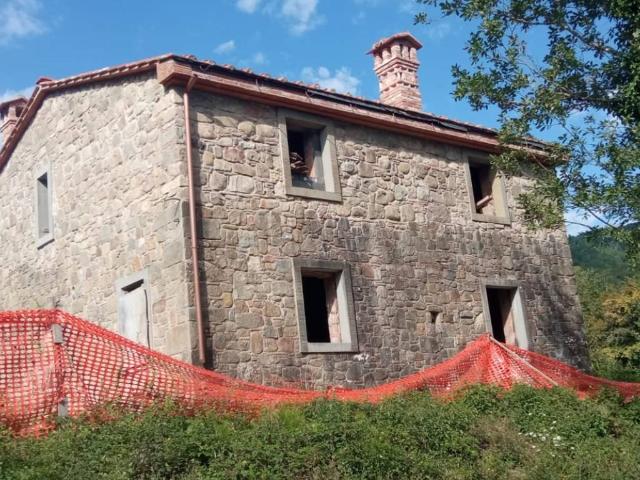 Rustico in vendita a Castelvecchio, Uzzano E Castello