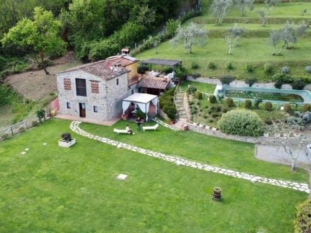 Rustico in vendita a Colle del Lupo, Uzzano E Castello