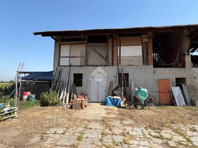 Rustico in vendita a Pessano Con Bornago, Lombardia