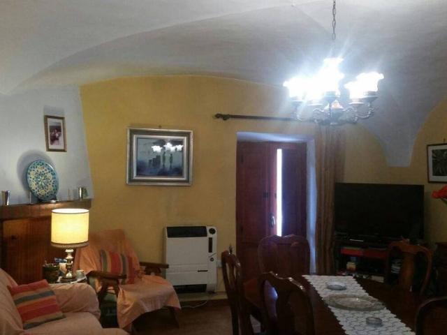 Rustico in vendita a Pettorano Sul Gizio, Abruzzo
