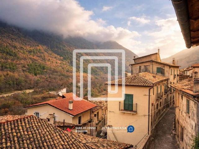 Rustico in vendita a Pettorano Sul Gizio, Abruzzo